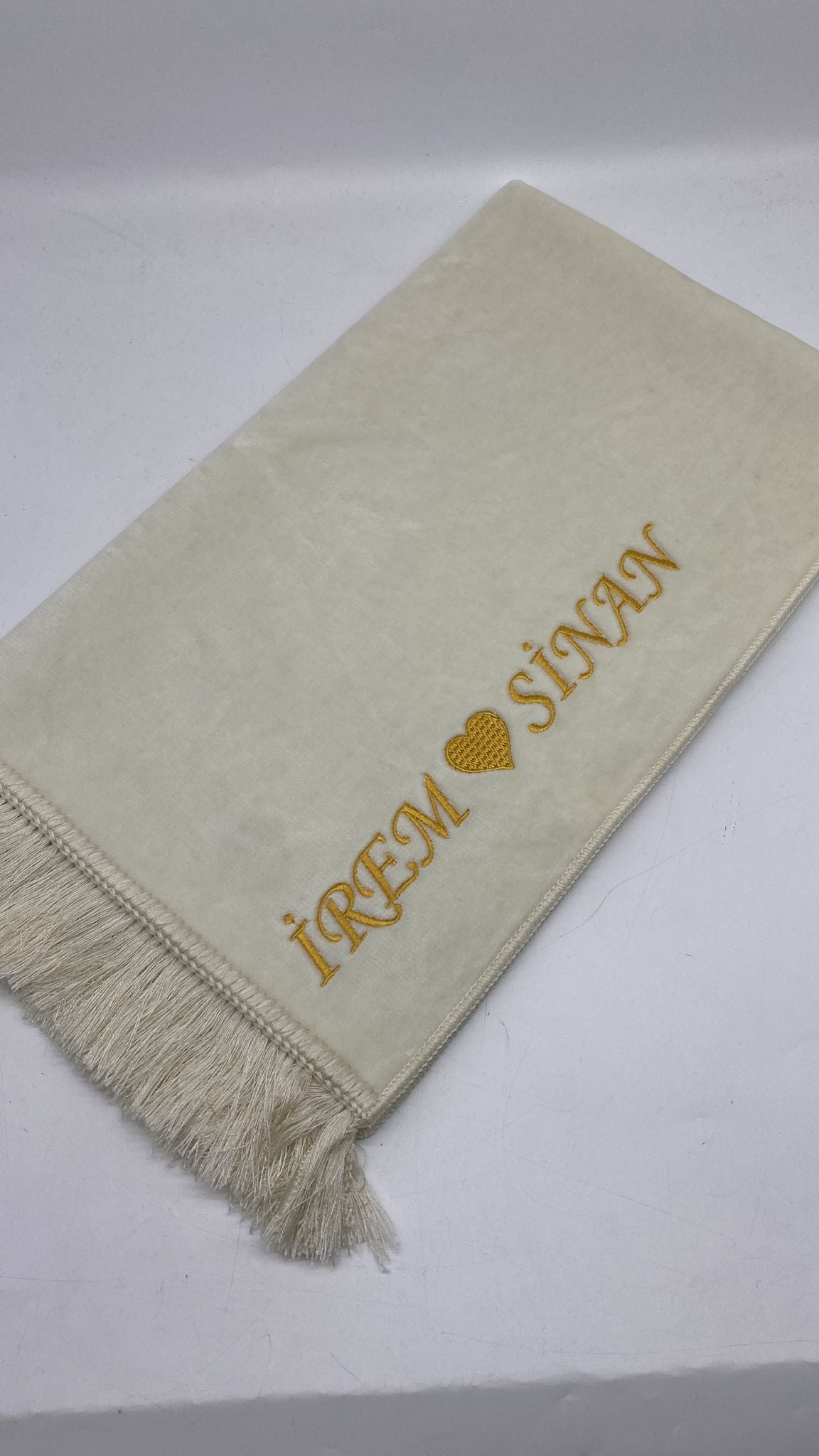 Özel İsimli Aydın Seccade (Krem/Beyaz Renk)