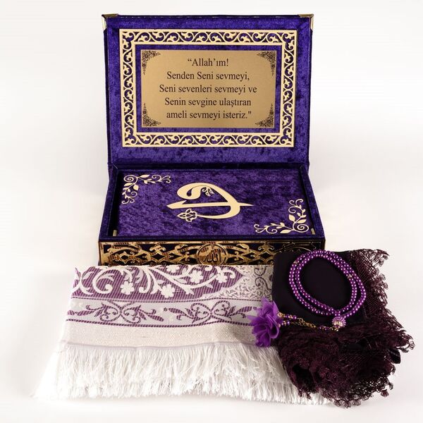 (Kadife Kutulu Kur’an-ı Kerim + Seccade + Namaz Örtüsü + Tespih + Ayraç) Mor