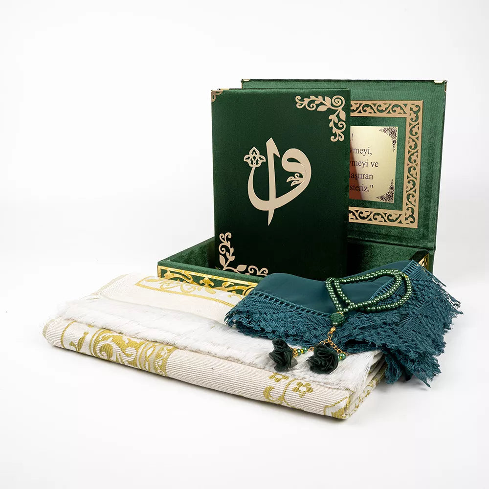 (Kadife Kutulu Kur’an-ı Kerim + Seccade + Namaz Örtüsü + Tespih + Ayraç) Yeşil