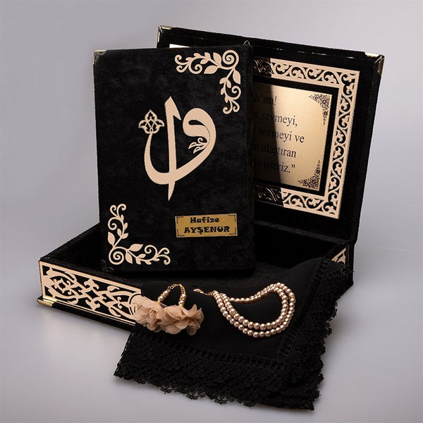 Kadife Kutulu Kur'an-ı Kerim Seti (Siyah, Gold Süsleme)