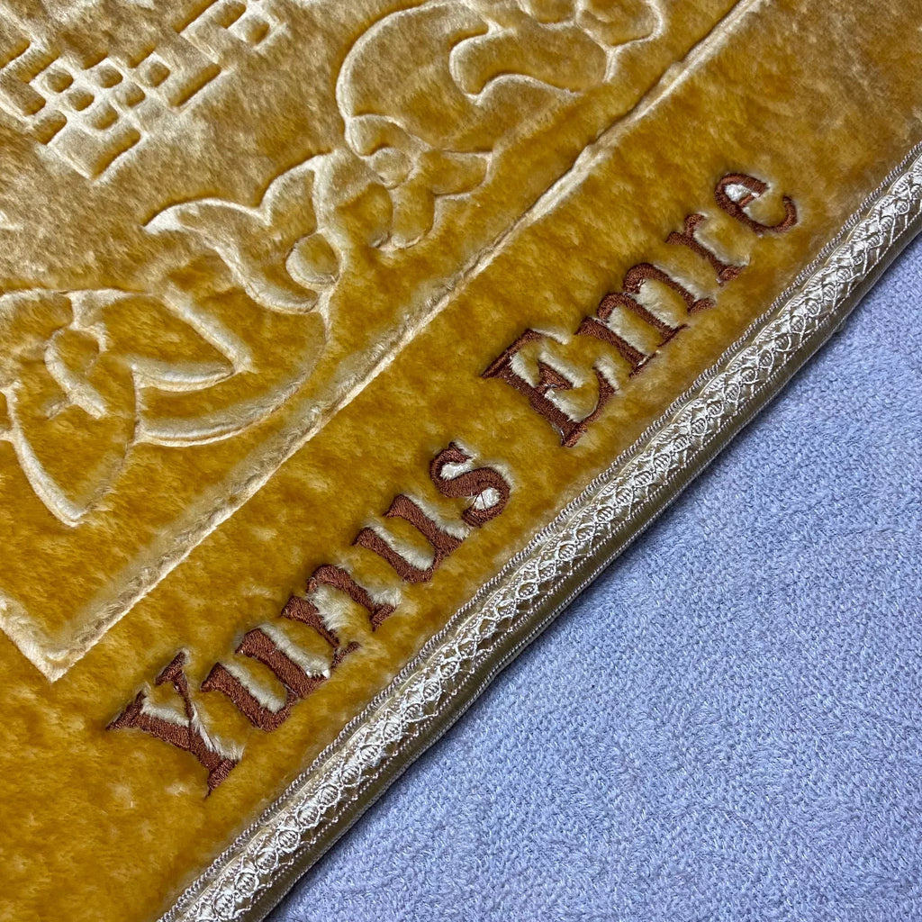 Özel İsimli Peluş Seccade (Gold)