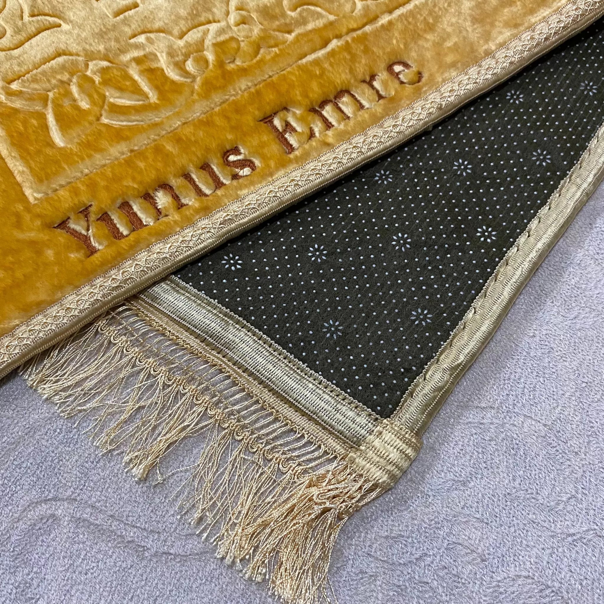 Özel İsimli Peluş Seccade (Gold)