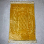 Özel İsimli Peluş Seccade (Gold)