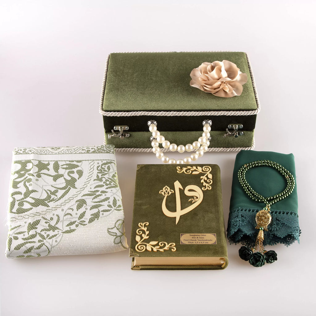 Çeyiz Seti (Kur’an + Seccade + Namaz Örtüsü + Tespih) Yeşil