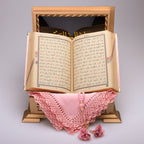 Ahşap Sandıklı Pudra Pembe Kur’an-ı Kerim Seti